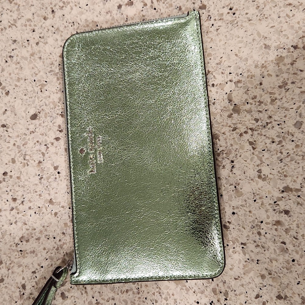 NWT! Kate Spade Wristlet